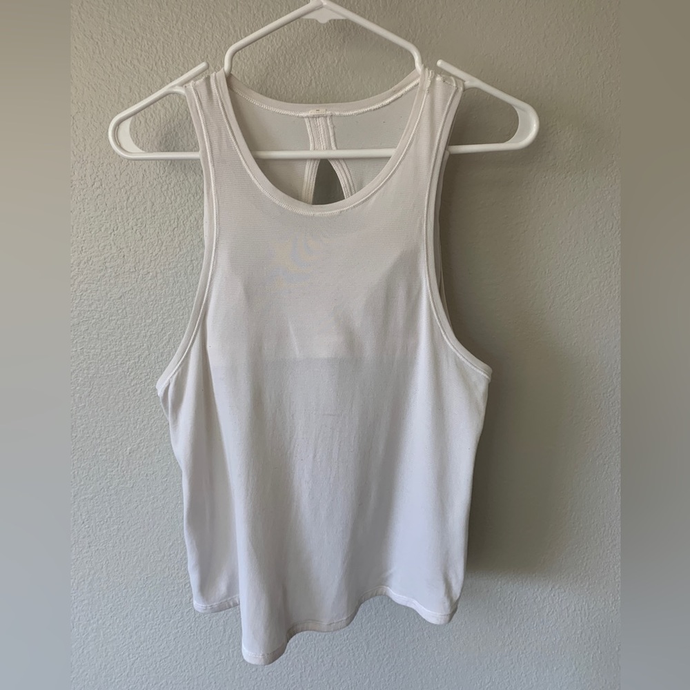 Authentic Lululemon White Open-back Tank Top Built-in Sports Bra Size 2